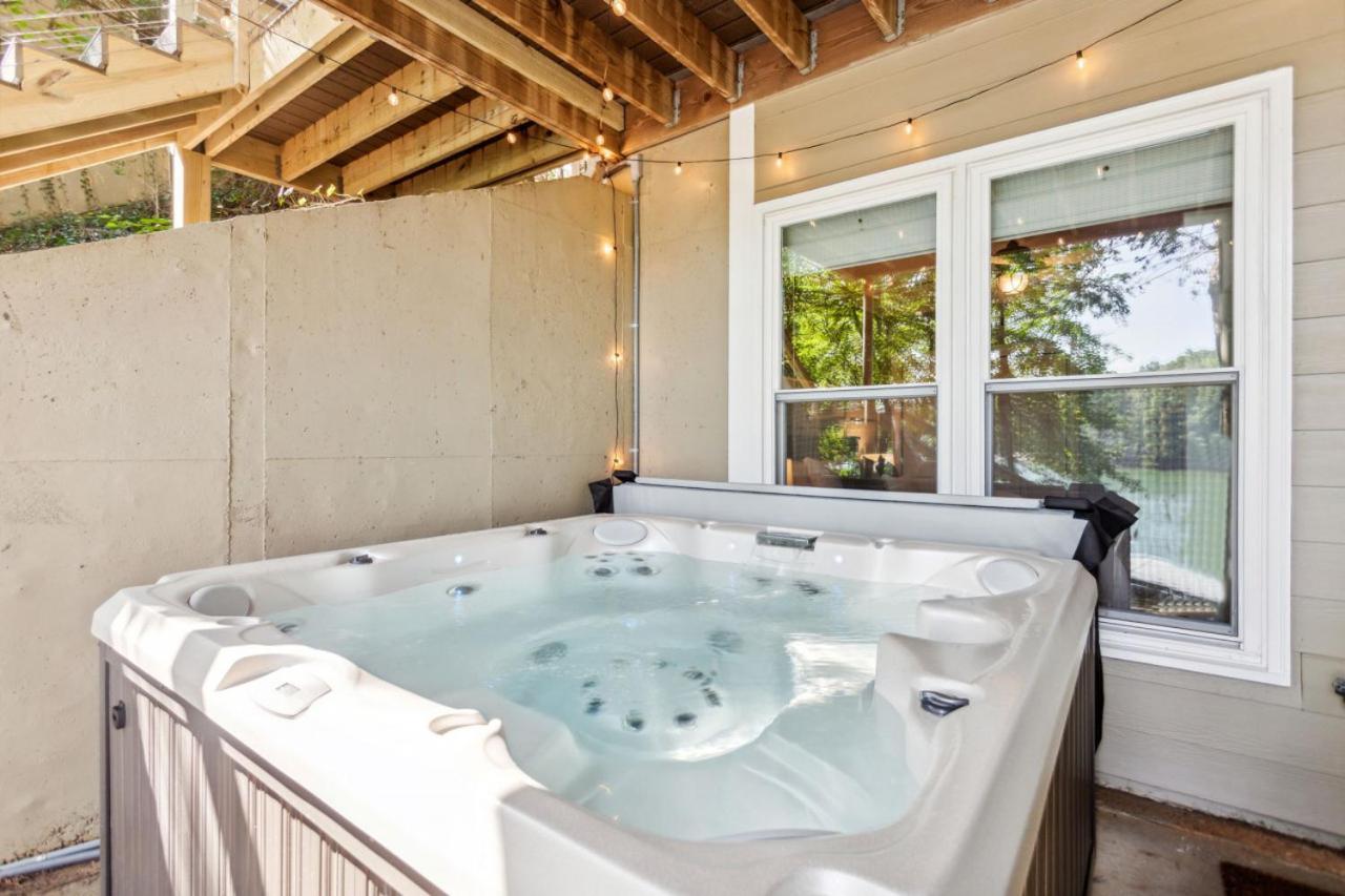 Lanier Landing - Private Dock Hot Tub Game Room Gainesville Eksteriør billede